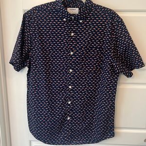 Old Navy Men’s Button Down Short Sleeve Shirt, Fish Print
